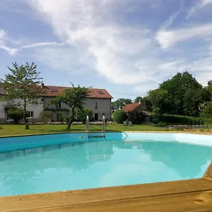 D'hotes Quatre Mains Bed & Breakfast