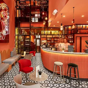 De Cambis Western Premier Collection 4*, Avignon France