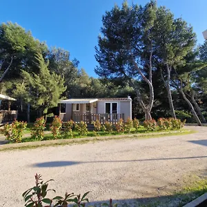 Aux Portes De Cassis 3*, Roquefort-la-Bédoule Frankrijk